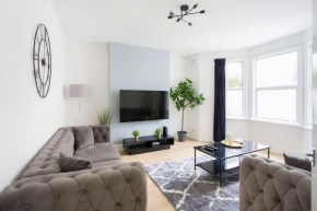 Two bedroom apartment in Dalston